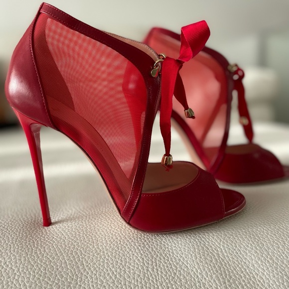 Beautiful red Italian made Leonardo Russo heels. - Picture 3 of 5